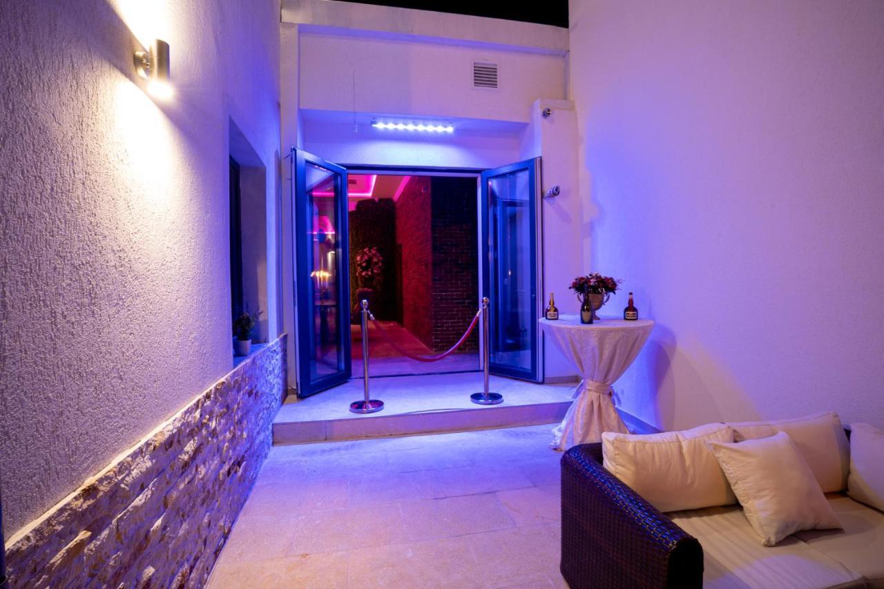 Hotel Casa Fiori Bukarest Exterior foto